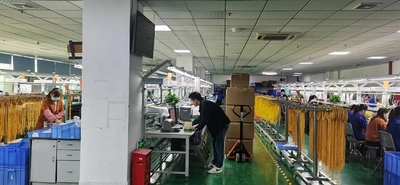Shenzhen Chuanglixun Optoelectronic Equipment Co., Ltd. linha de produção da fábrica