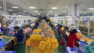 Shenzhen Chuanglixun Optoelectronic Equipment Co., Ltd. linha de produção da fábrica