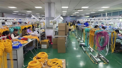 Shenzhen Chuanglixun Optoelectronic Equipment Co., Ltd. linha de produção da fábrica