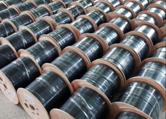 Mensageiro de aço exterior Wire de FRP, G657 FTTH 2 4 1 cabo de fibra ótica do núcleo